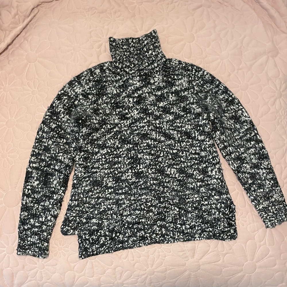 Jack Wills 100% wool turtleneck sweater